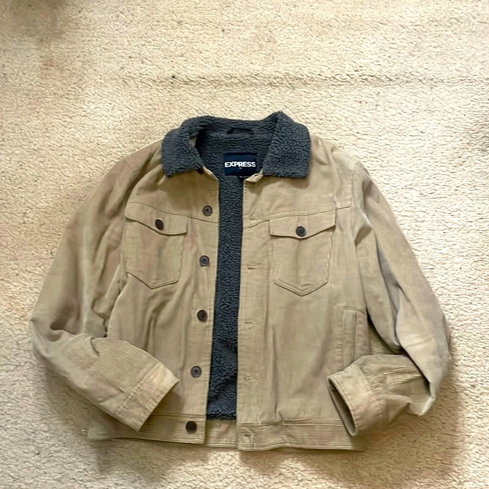Sherpa Jacket in corduroy.